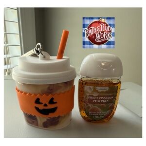 Bath & Body Works Halloween Pumpkin Holder with Sweet Cinnamon Pumpkin Sanitizer